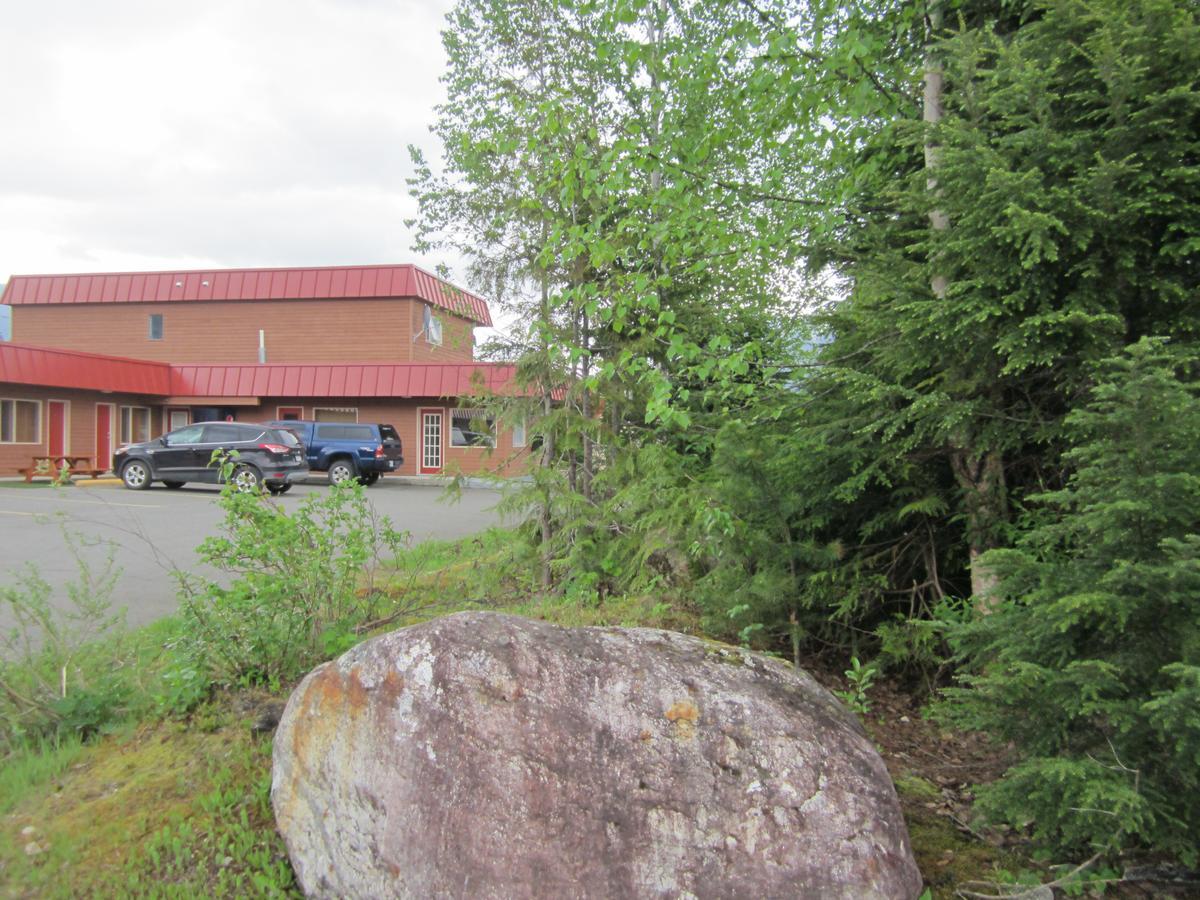 Saddle Mountain Lodge Blue River Exterior foto